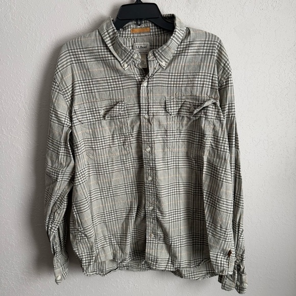 L.L. Bean Other - Mens XL L.L. Bean Tan and Green Microplaid Basic Casual Outdoor Button Up Shirt